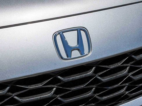 Used 2023 Honda HR-V LX image 5