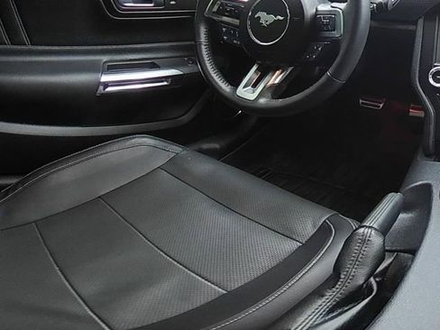 Used 2022 Ford Mustang GT Premium w/ GT Performance Package RWD image 21