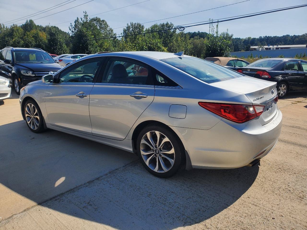 Used 2013 Hyundai Sonata SE w/ Navigation & Sunroof Pkg FWD image 11