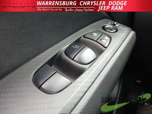Used 2024 Nissan Altima 2.5 SV FWD image 29