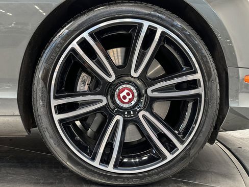 Used 2014 Bentley Continental GT image 40