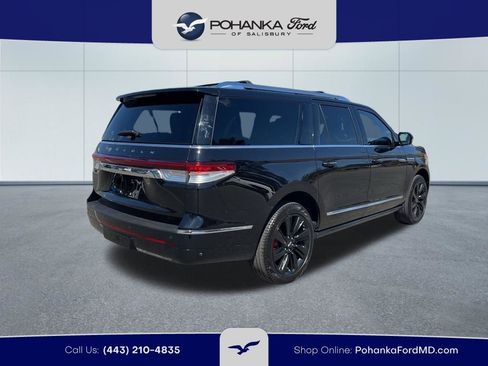 Used 2024 Lincoln Navigator L Reserve AWD/4WD image 5