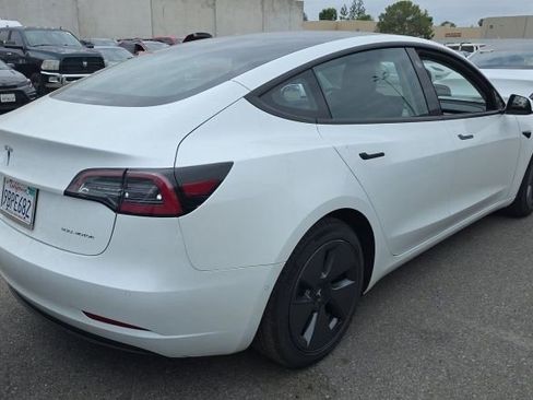 Used 2022 Tesla Model 3 Long Range AWD/4WD image 2