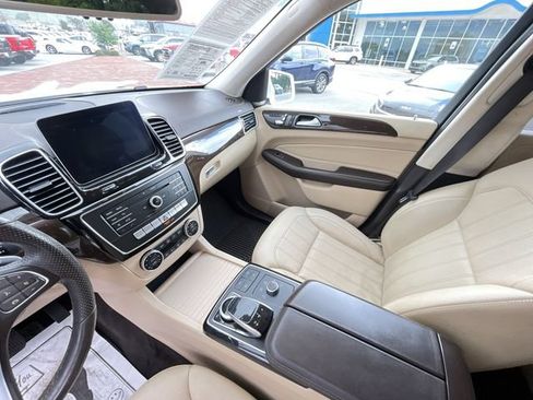 Used 2019 Mercedes-Benz GLS 450 4MATIC image 15