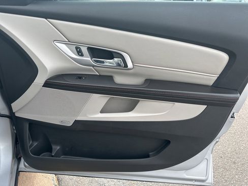 Used 2015 GMC Terrain SLT image 28