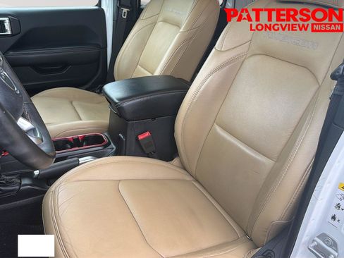 Used 2019 Jeep Wrangler Unlimited Rubicon AWD/4WD image 18