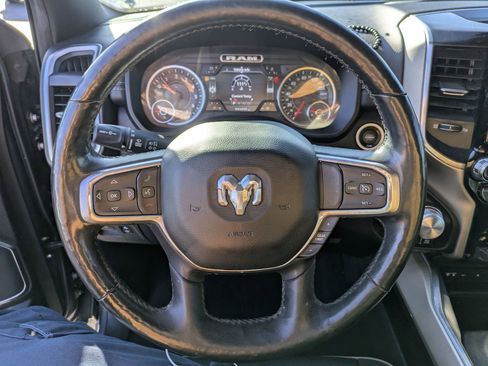 Used 2019 RAM 1500 Laramie image 15