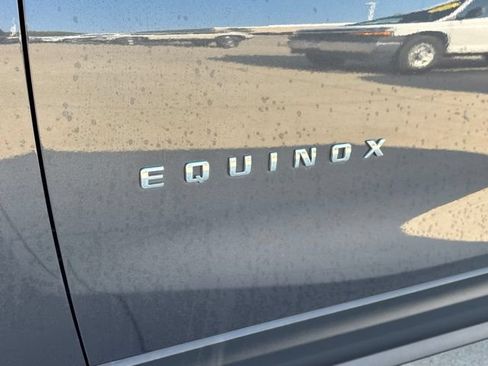 Used 2022 Chevrolet Equinox LT FWD image 19