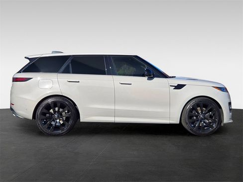Certified 2024 Land Rover Range Rover Sport Dynamic SE image 7