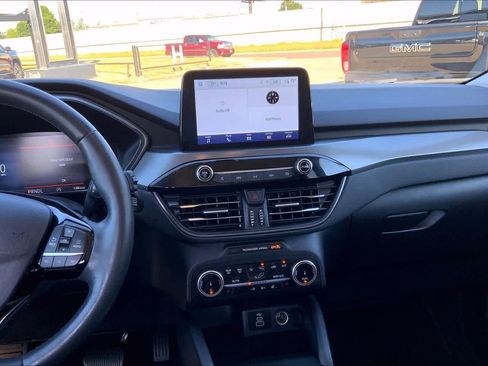 Used 2024 Ford Escape Active w/ Cold Weather Package FWD image 7