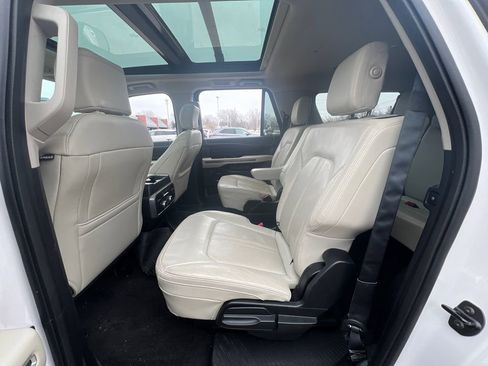 Used 2018 Ford Expedition Max Platinum image 37