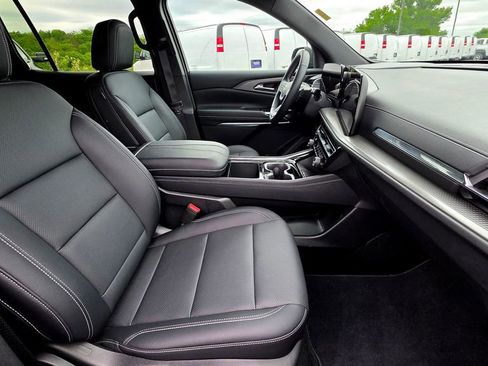 Used 2026 Chevrolet Traverse LT AWD/4WD image 60