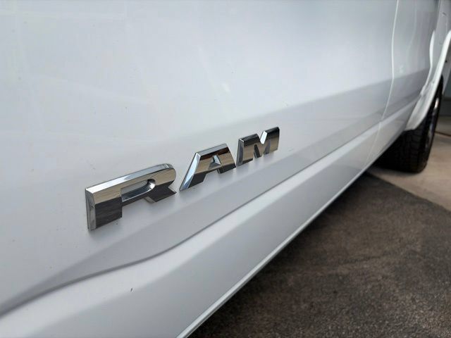 Used 2022 RAM 1500 Laramie AWD/4WD image 8