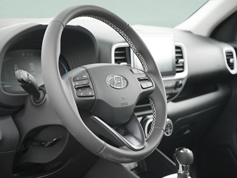 New 2026 Hyundai Venue SEL FWD image 22