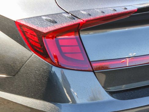 Used 2023 Hyundai Sonata Limited image 7