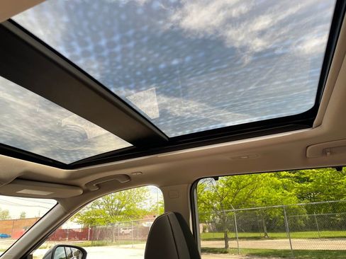 Used 2023 Nissan Rogue SL w/ SL Premium Package AWD/4WD image 15