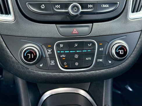 Used 2019 Chevrolet Malibu LT w/ Driver Confidence Package II FWD image 31