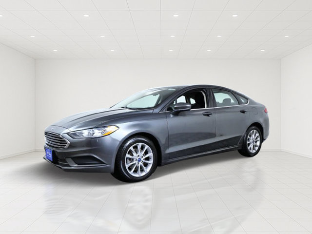 Certified 2017 Ford Fusion SE FWD image 2