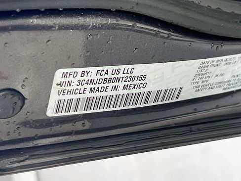 Used 2022 Jeep Compass Latitude w/ Convenience Group image 30