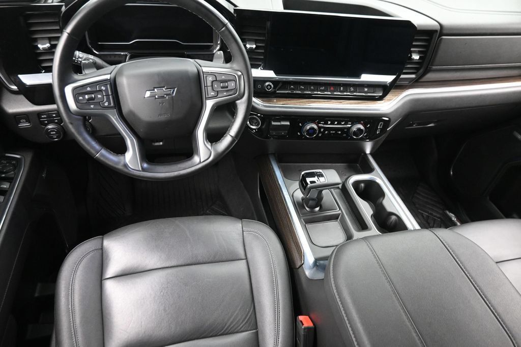 Used 2023 Chevrolet Silverado 1500 LT Trail Boss w/ LT Trail Boss Premium Package AWD/4WD image 14