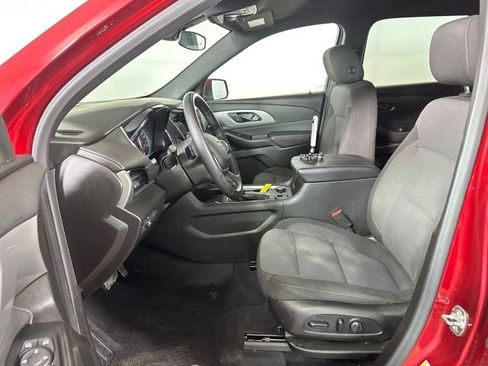 Used 2023 Chevrolet Traverse LT w/ LPO, Floor Liner Package image 17