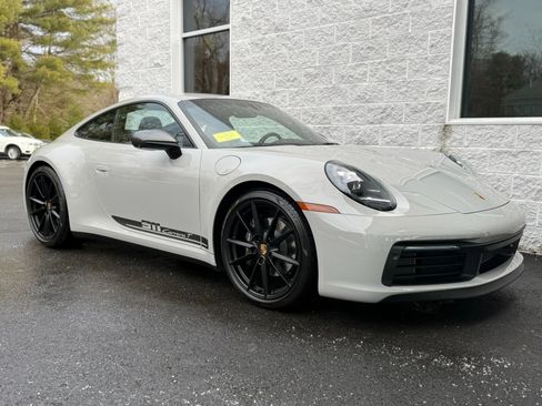 Used 2023 Porsche 911 Carrera T image 15