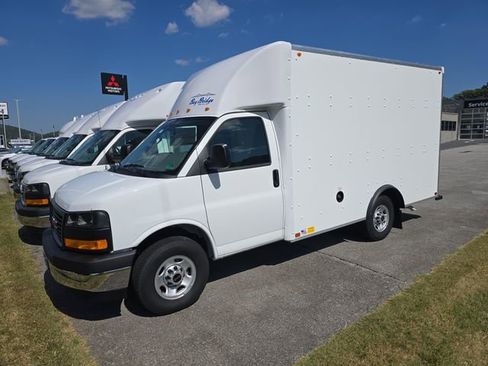 New 2025 GMC Savana 3500 w/ Power Convenience Package image 2