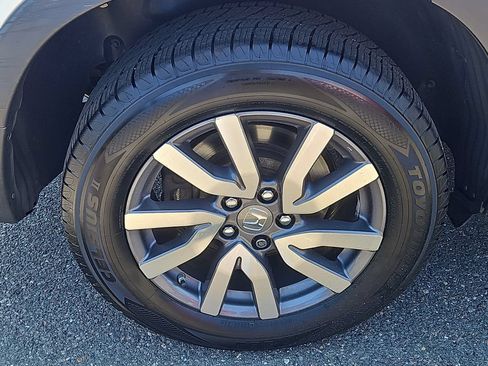 Certified 2019 Honda Pilot EX image 9