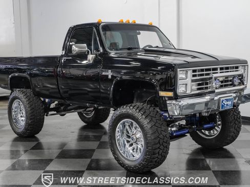 Used 1986 Chevrolet C/K Truck 3500 image 15