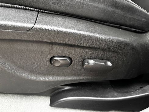 Used 2015 Buick Encore FWD image 18