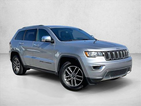 Used 2020 Jeep Grand Cherokee Limited w/ Trailer Tow Group IV AWD/4WD image 11