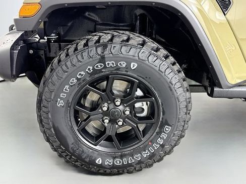 New 2026 Jeep Gladiator Sport image 32