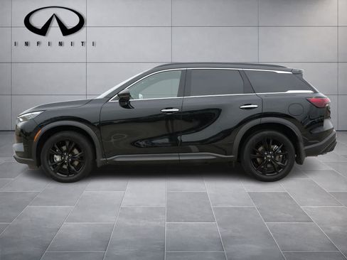 Certified 2025 INFINITI QX60 Luxe w/ Black Edition AWD/4WD image 4