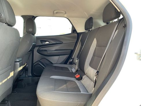 Used 2025 Chevrolet TrailBlazer LT image 23