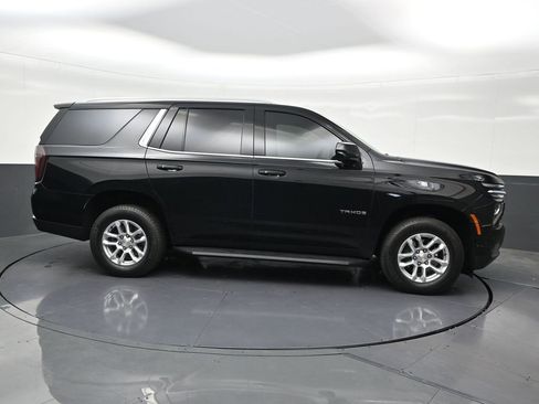 Used 2025 Chevrolet Tahoe LS RWD image 7