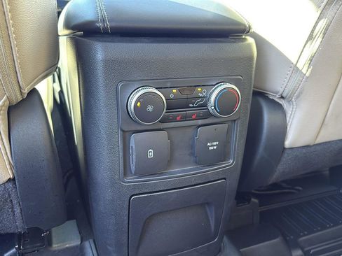 Used 2022 Ford Explorer Limited w/ Limited Technology Package image 28