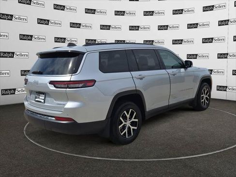 Certified 2024 Jeep Grand Cherokee L Limited w/ Trailer Tow Package AWD/4WD image 6