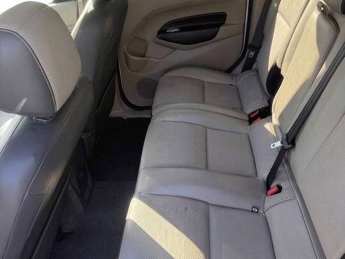Used 2014 Ford Transit Connect XLT image 9