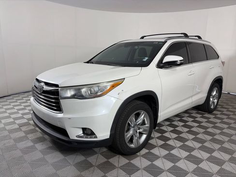 Used 2015 Toyota Highlander Limited Platinum AWD/4WD image 3