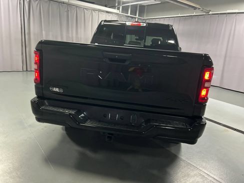 Used 2025 RAM 1500 Big Horn AWD/4WD image 6