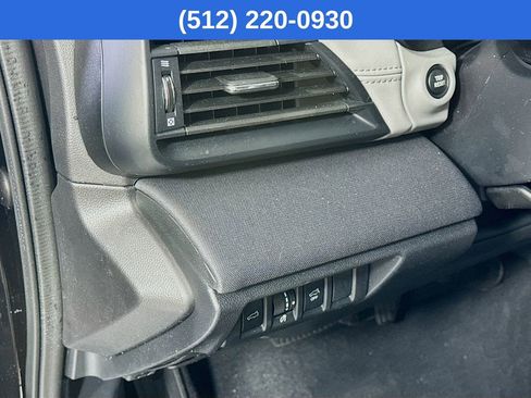 Used 2025 Subaru Outback Premium AWD/4WD image 11