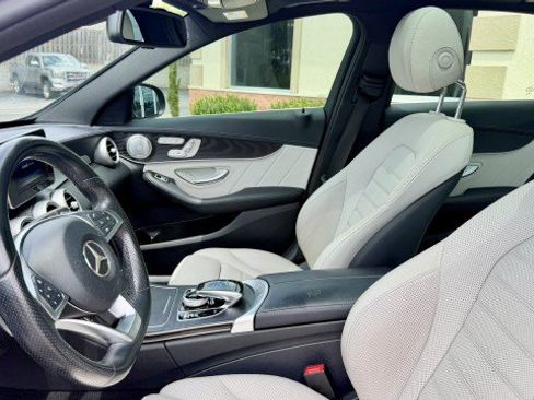 Used 2016 Mercedes-Benz C 300 4MATIC Sedan image 7