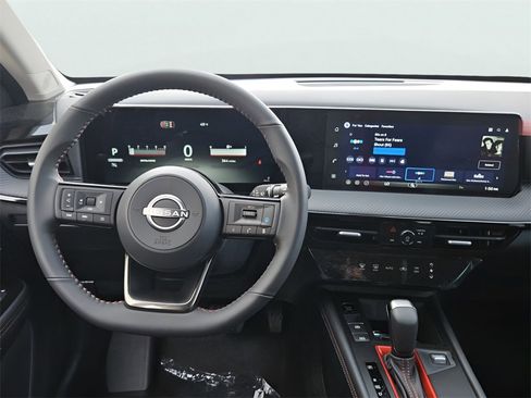 New 2026 Nissan Kicks SR image 16