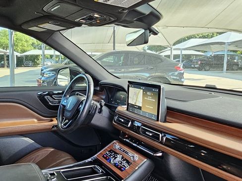 Used 2020 Lincoln Aviator Reserve w/ Equipment Group 201A AWD/4WD image 9