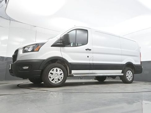 Used 2025 Ford Transit 250 Low Roof w/ Exterior Upgrade Package RWD image 39