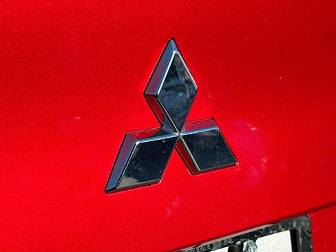 New 2025 Mitsubishi Outlander SE image 20