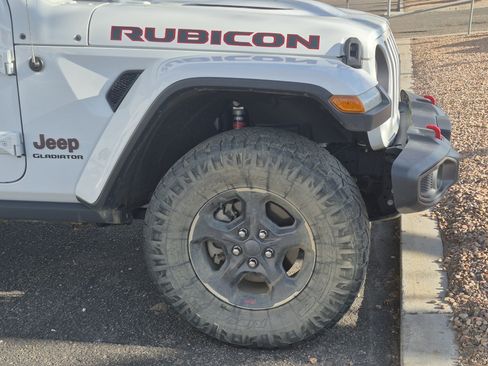 Used 2021 Jeep Gladiator Rubicon w/ LED Lighting Group image 15