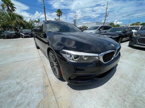 Used 2019 BMW 530i w/ Convenience Package RWD image 5