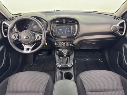 Used 2020 Kia Soul LX image 11