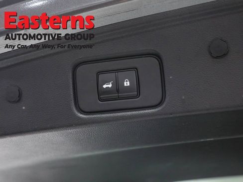 Used 2023 Nissan Pathfinder SL w/ SL Premium Package image 38